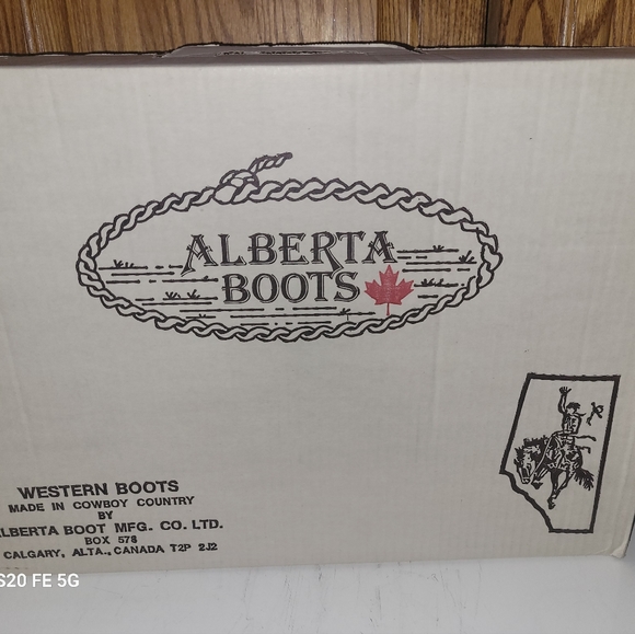 Cowboy Boots 4 1/2 AA - Picture 4 of 4